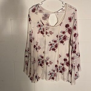 Guilt Trip Brand Floral bell sleeve pink Lg in EUC